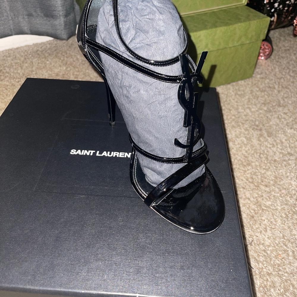 Saint Laurent
